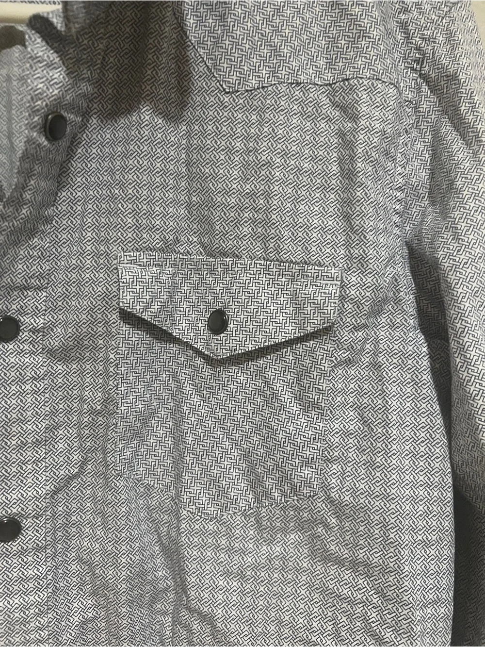 Banana Republic Light Blue & White Micro-Pattern Snap Button-Down Shirt Small